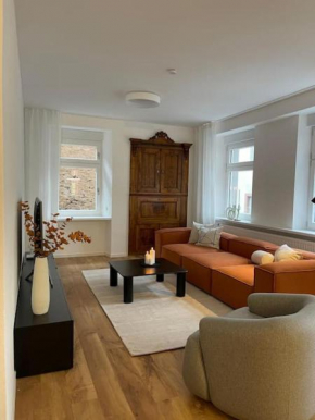 Stilvolle Mosel-Ferienwohnung - Alte Apotheke in Ürzig - Bis 5 Personen - 2 Schlafzimmer - großes Badezimmer